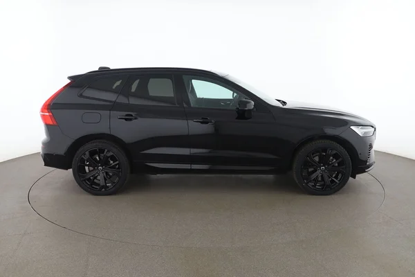 Volvo XC60 (2024) — foto 13 van 16