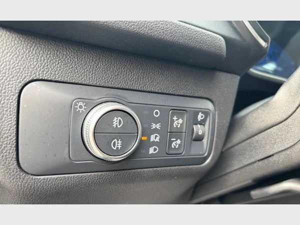 Ford Kuga (2022) — foto 17 van 26