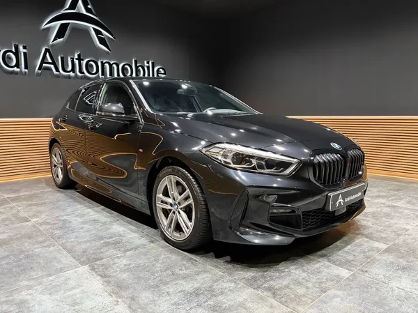 Bmw 118 (2022) — foto 21 van 27