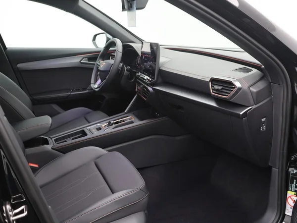 CUPRA Formentor e-Hybrid (PHEV) (2025) — foto 17 van 23