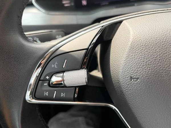 SKODA Superb Combi Dsl (2023) — foto 13 van 29