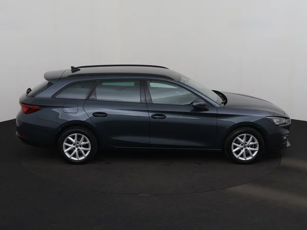 SEAT Leon (2023) — foto 23 van 27