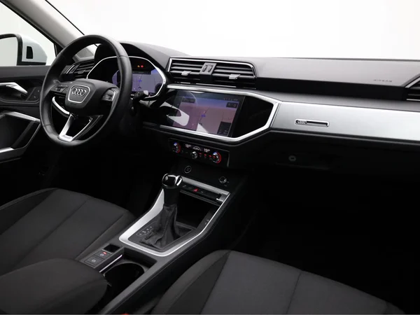 AUDI Q3 Sportback PHEV (2021) — foto 16 van 22