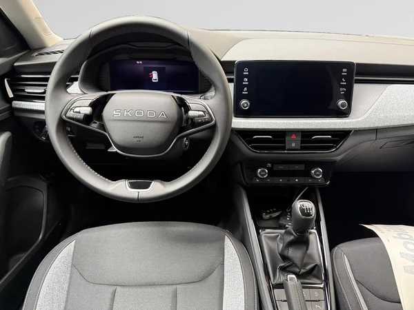 SKODA Kamiq (2026) — foto 10 van 14