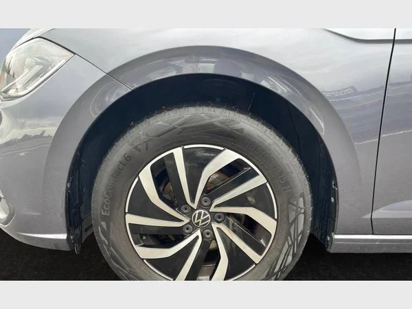 VOLKSWAGEN Polo (2024) — foto 18 van 25