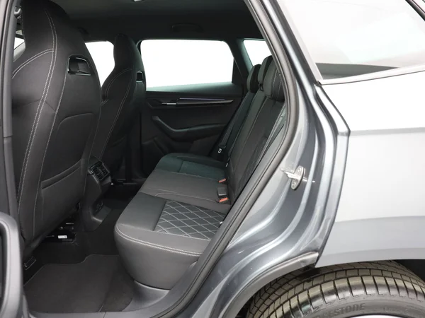 SKODA Karoq (2025) — foto 5 van 19