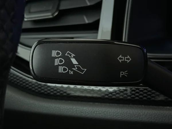 VOLKSWAGEN Polo (2021) — foto 15 van 27