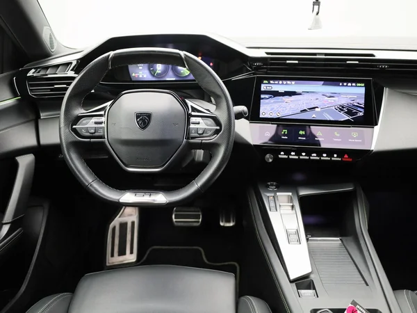 Peugeot 408 (2023) — foto 45 van 47