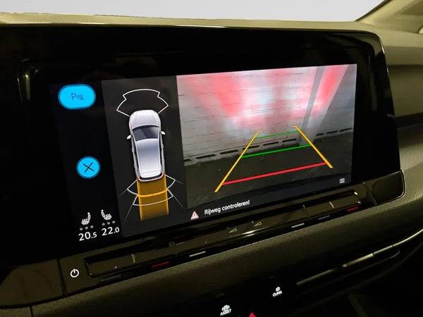 VOLKSWAGEN Golf VIII (2022) — foto 15 van 15