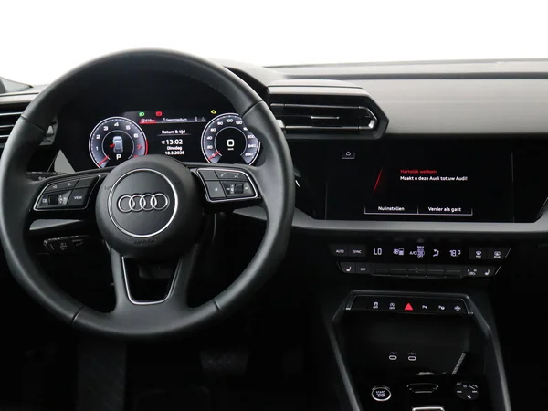 AUDI A3 Sportback (2025) — foto 16 van 18