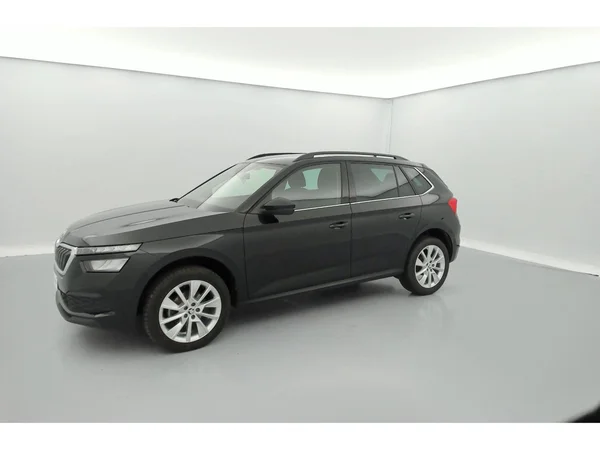 SKODA Kamiq (2023) — foto 2 van 36