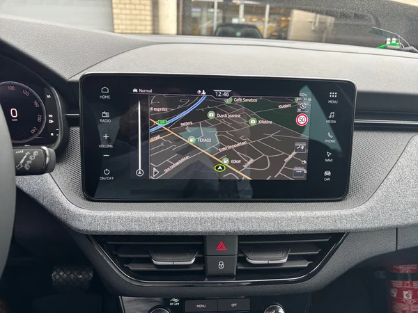 SKODA Kamiq (2024) — foto 15 van 24