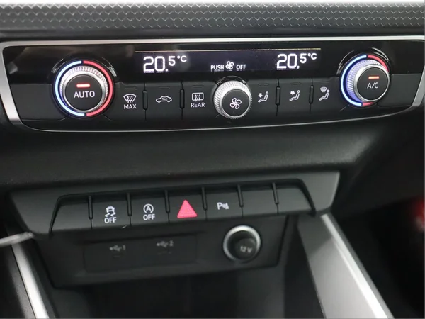 AUDI A1 Sportback (2023) — foto 12 van 16