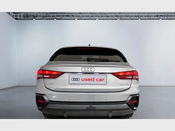 Audi Q3 Sportback (2022) — foto 24 van 26