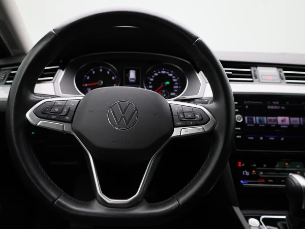 Volkswagen Passat (2023) — foto 40 van 42