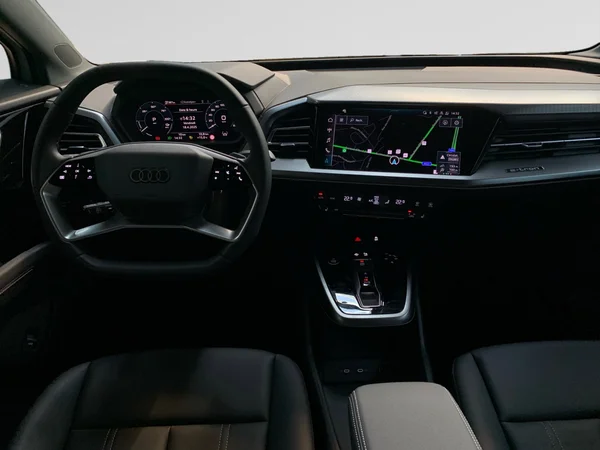 AUDI Q4 e-tron (2025) — foto 18 van 21