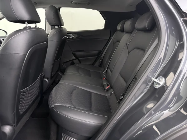 KIA XCeed (2022) — foto 5 van 34