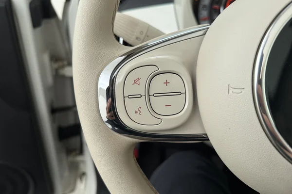 Fiat 500c (2021) — foto 5 van 18