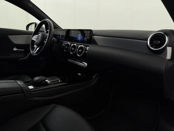 MERCEDES CLA 250 (2022) — foto 3 van 31