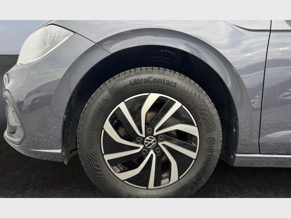 VOLKSWAGEN Polo (2023) — foto 22 van 24