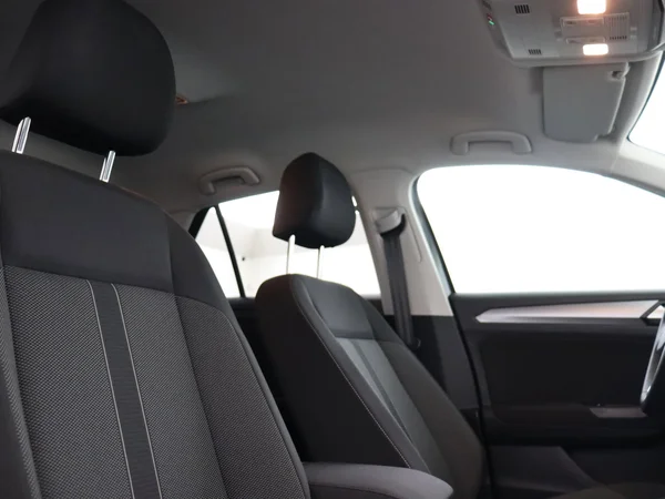 VOLKSWAGEN T-Roc (2025) — foto 18 van 18