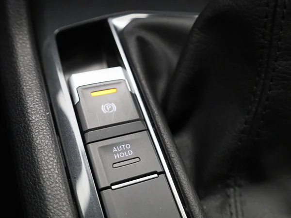 Volkswagen Tiguan (2021) — foto 29 van 43