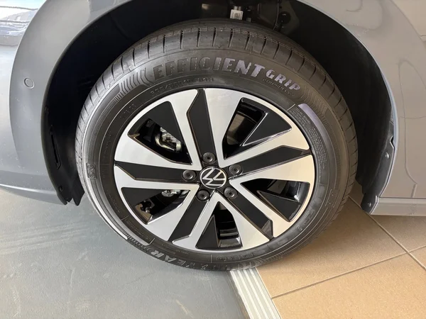 VOLKSWAGEN Golf VIII (2026) — foto 4 van 15