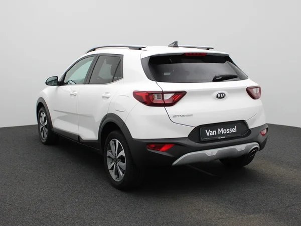 Kia Stonic (2021) — foto 12 van 39