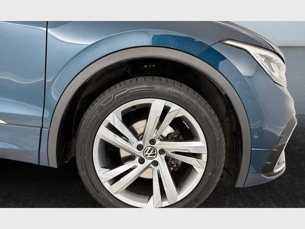 Volkswagen Tiguan (2023) — foto 14 van 15