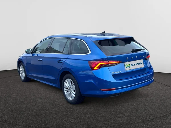 SKODA Octavia Combi (2021) — foto 12 van 23