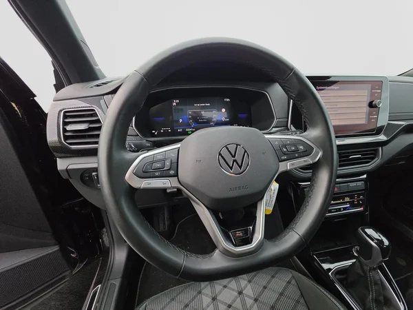 VOLKSWAGEN T-Cross (2024) — foto 4 van 24