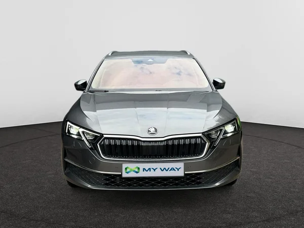 SKODA Octavia Combi (2025) — foto 10 van 15