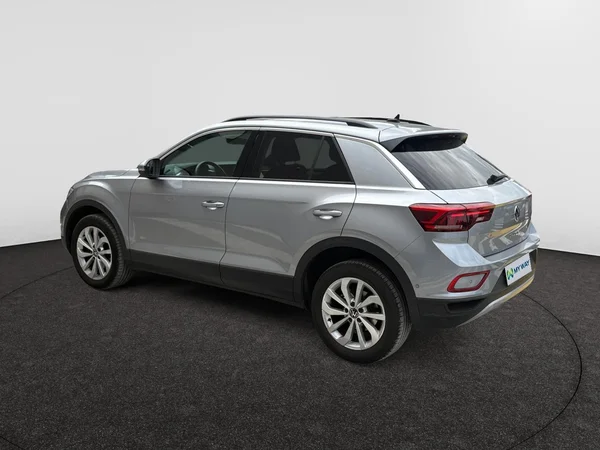 VOLKSWAGEN T-Roc (2025) — foto 18 van 24