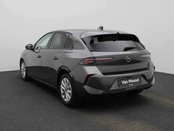 Opel Astra (2023) — foto 12 van 37