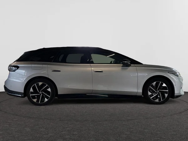 VOLKSWAGEN ID.7 Tourer (2025) — foto 21 van 24