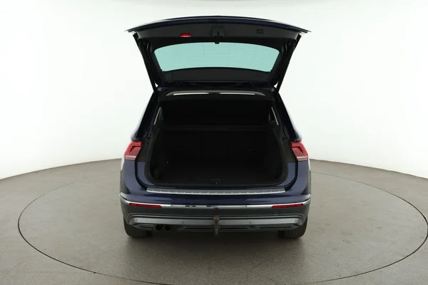 Volkswagen Tiguan (2017) — foto 7 van 16