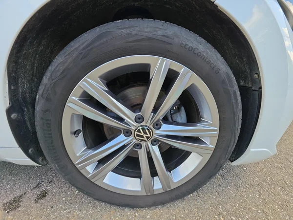 VOLKSWAGEN Arteon eHybrid (PHEV) (2022) — foto 17 van 24