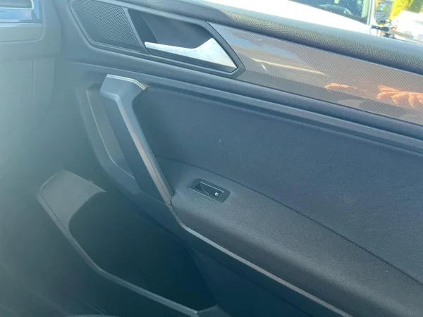 VOLKSWAGEN Tiguan Allspace (2025) — foto 9 van 24