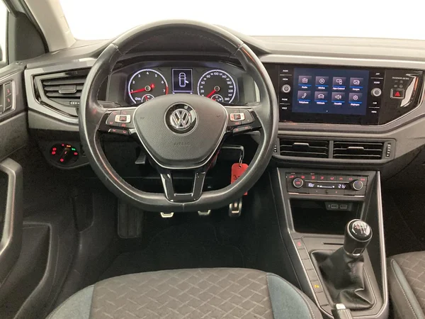 VOLKSWAGEN Polo (2020) — foto 35 van 35
