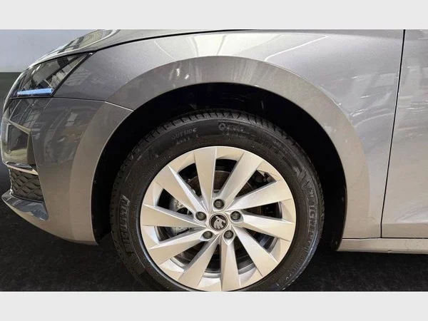 Skoda Octavia Combi (2026) — foto 14 van 15