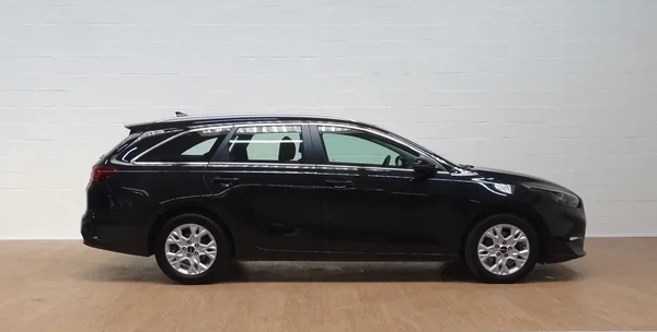 Kia cee'd (2024) — foto 19 van 23
