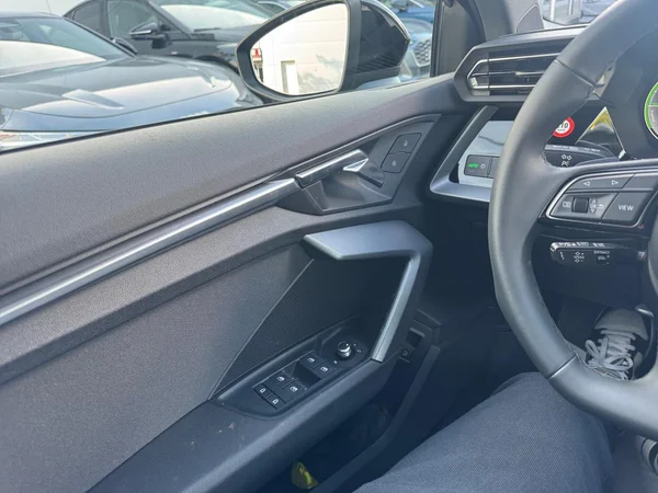 AUDI A3 Allstreet PHEV (2025) — foto 7 van 24