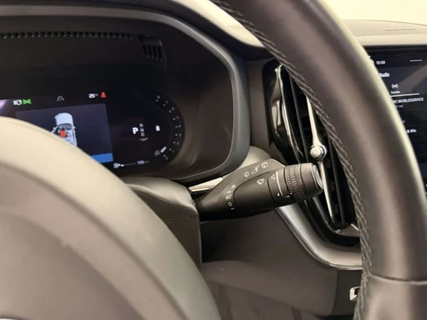 Volvo XC60 (2024) — foto 10 van 21