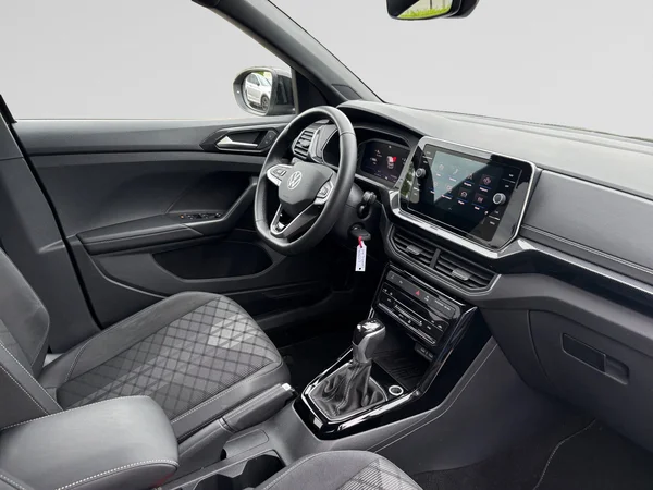 VOLKSWAGEN T-Cross (2025) — foto 18 van 24