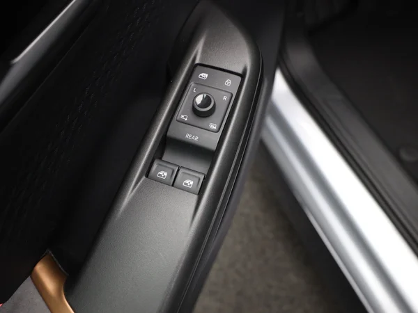 CUPRA Born (2024) — foto 6 van 22