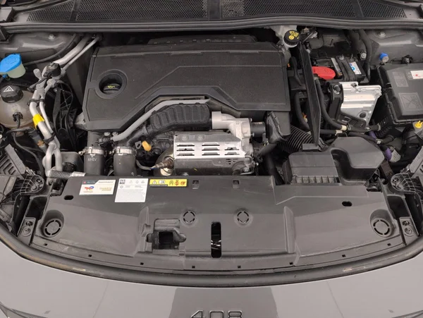 Peugeot 408 (2025) — foto 14 van 32