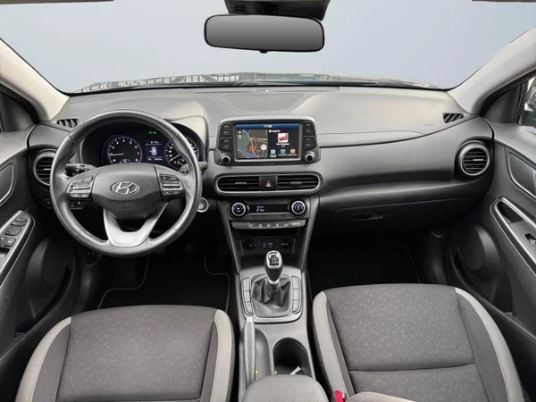 HYUNDAI Kona (2020) — foto 2 van 32