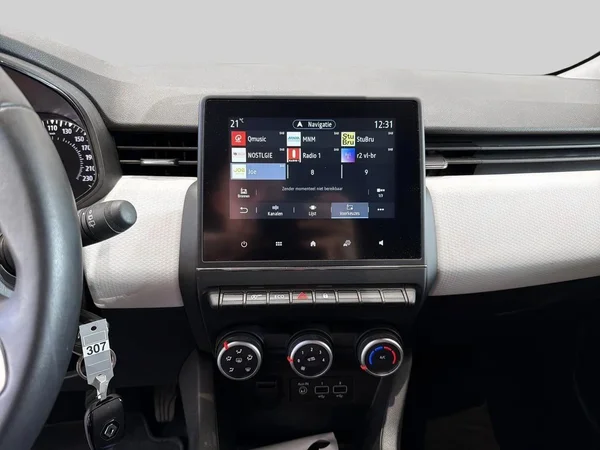 Renault Clio (2023) — foto 4 van 18