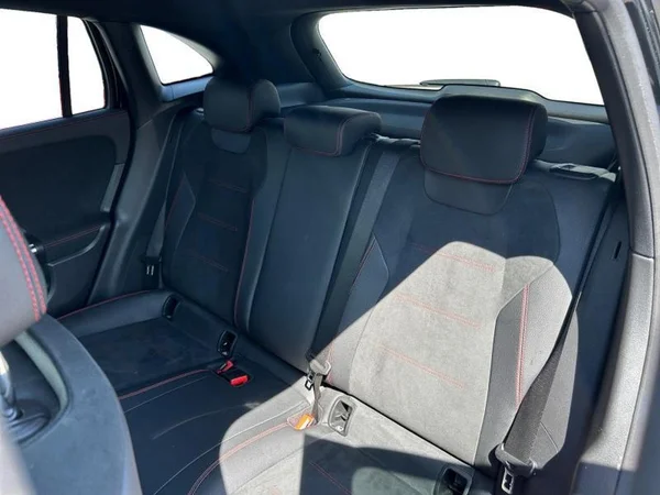 MERCEDES-BENZ GLA (H247) (2022) — foto 4 van 31