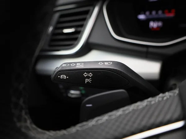 Audi Q5 (2023) — foto 16 van 44